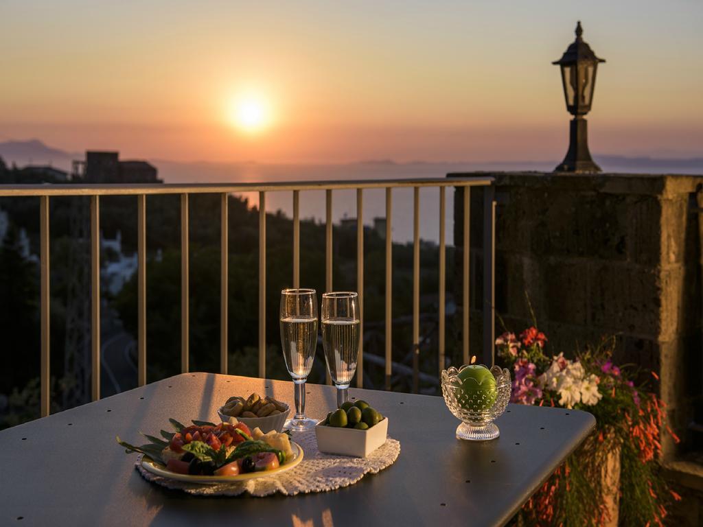 Villa Carolina Sorrento With Sea View Jacuzzi And Pool Zimmer foto